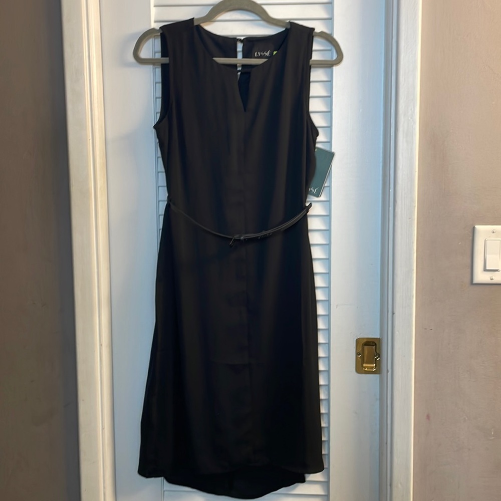 Lysse NWT Sheeth.Beading @Neckline.Size S.Belt Missing,can provide 1 in pic
